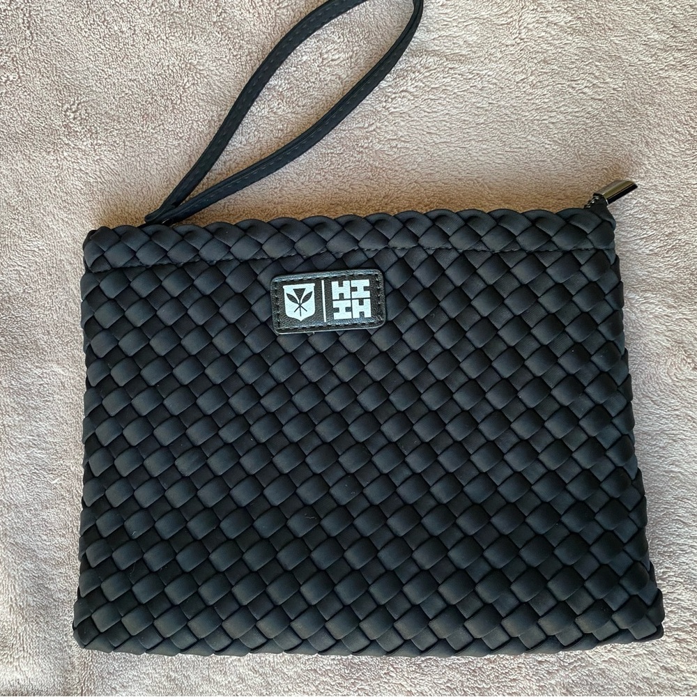 HI Finest Pouch